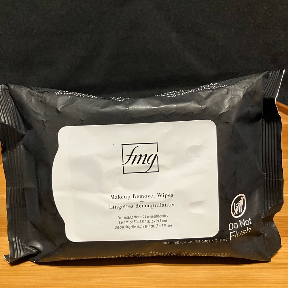 Avon Black Makeup Remover Wipes